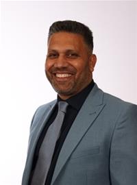 Profile image for Cllr Shakeel Hussain